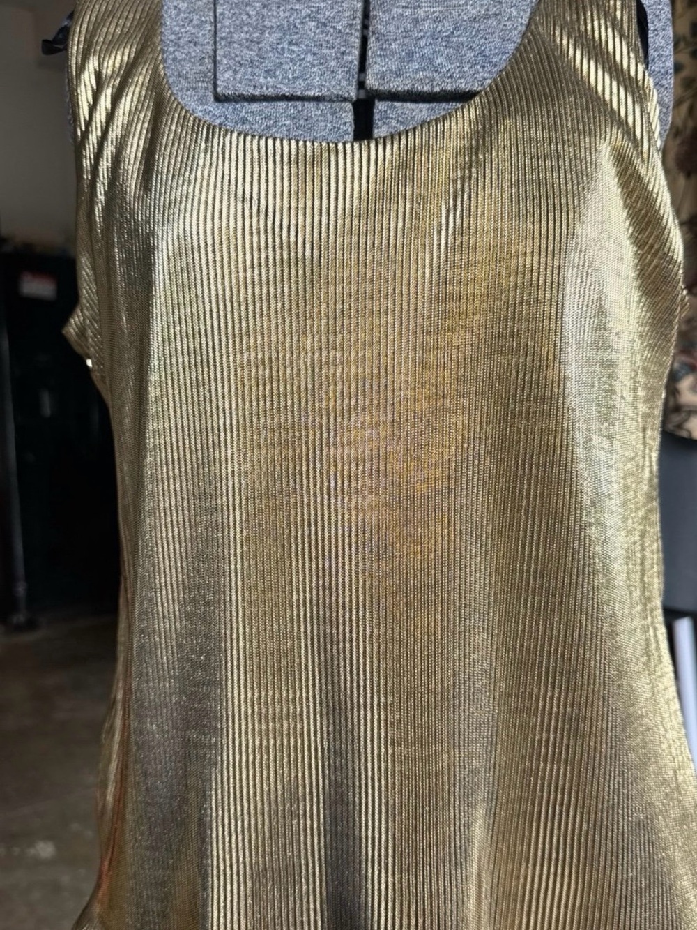 R&K Metallic Gold Ribbed Scoop Neck Camisole